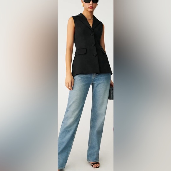 NEW Reformation Billie Sleeveless Vest Black Size Small - Picture 3 of 9